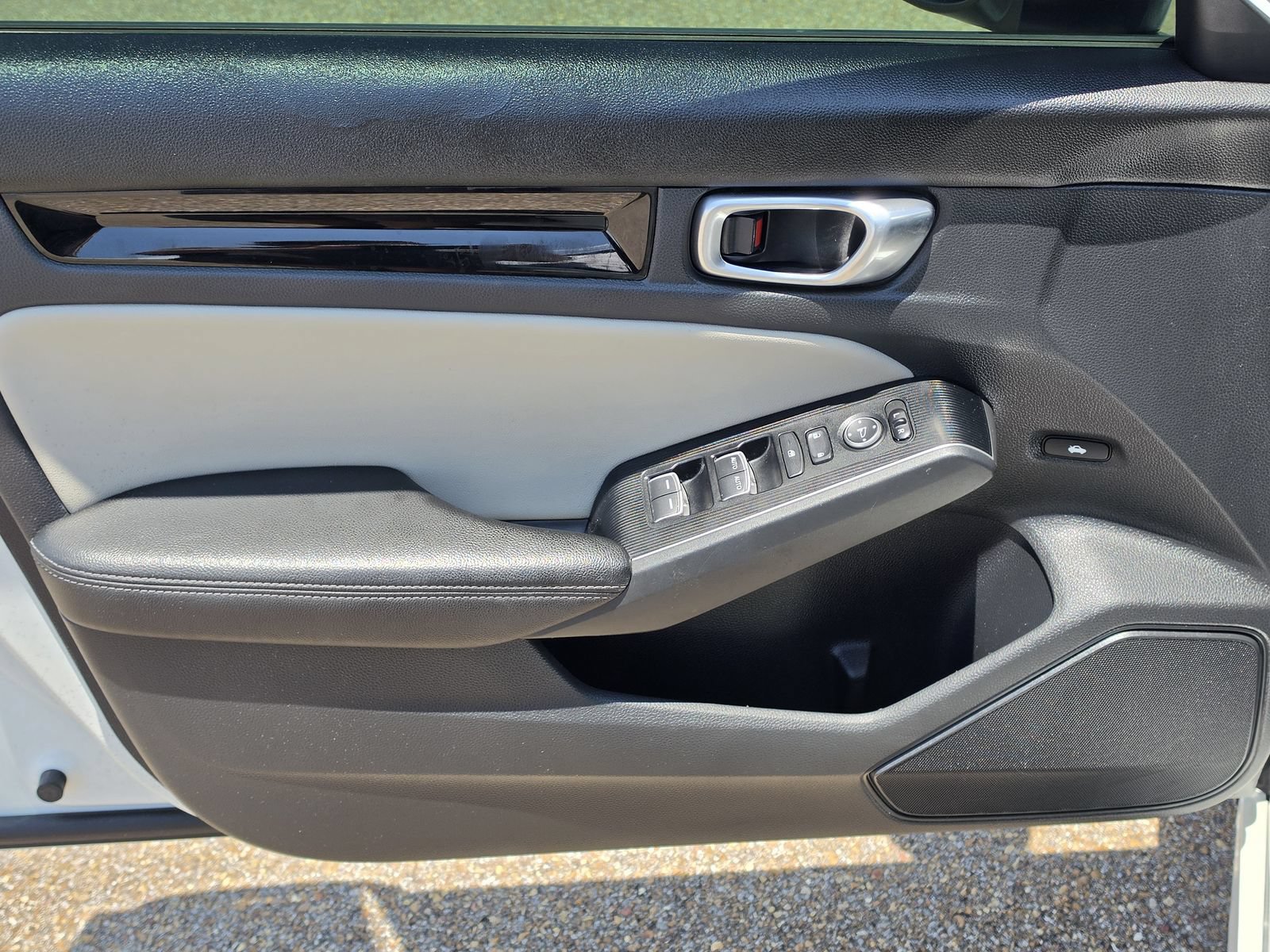Used 2023 Honda Civic Touring image 15