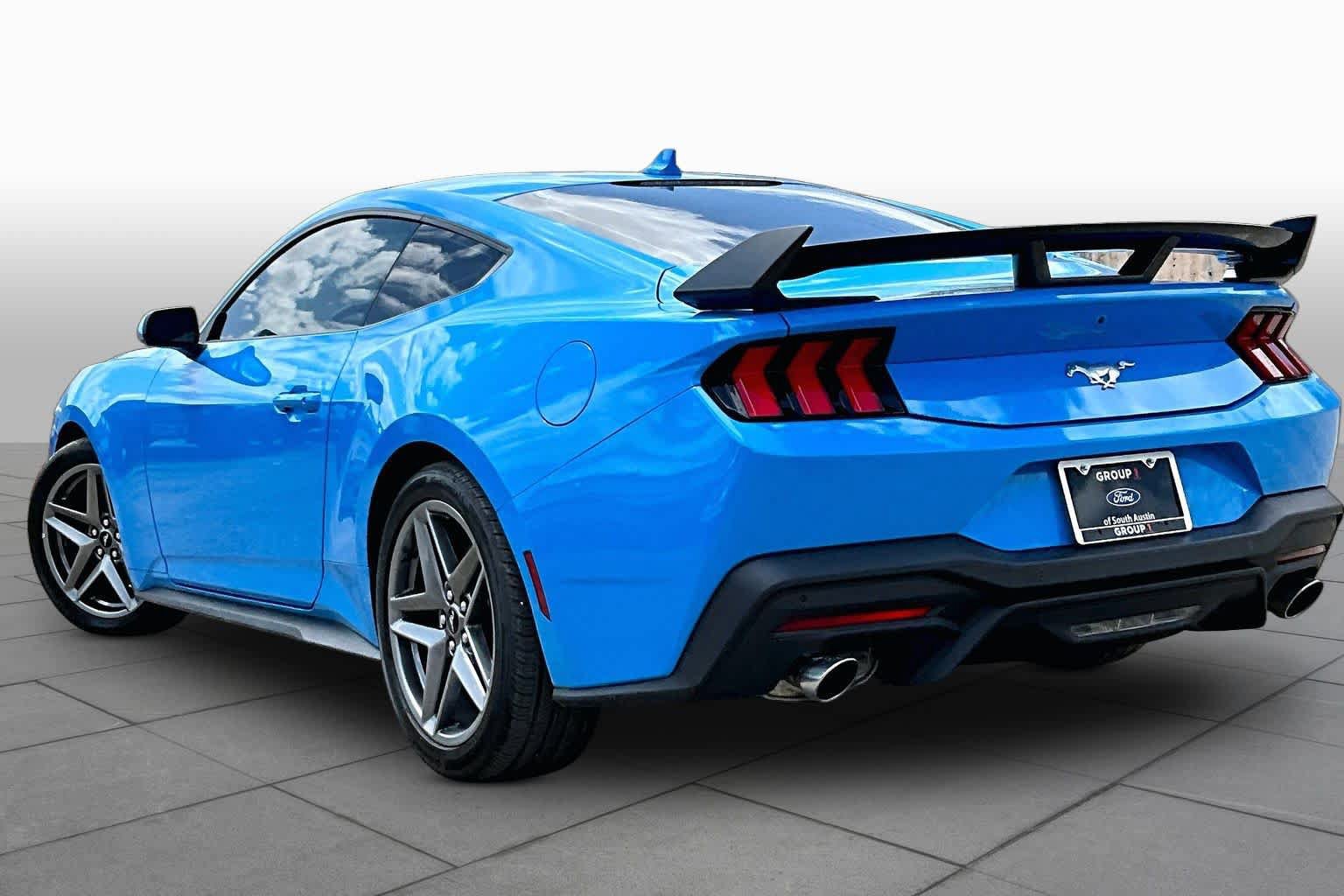 Certified 2025 Ford Mustang Coupe RWD image 12