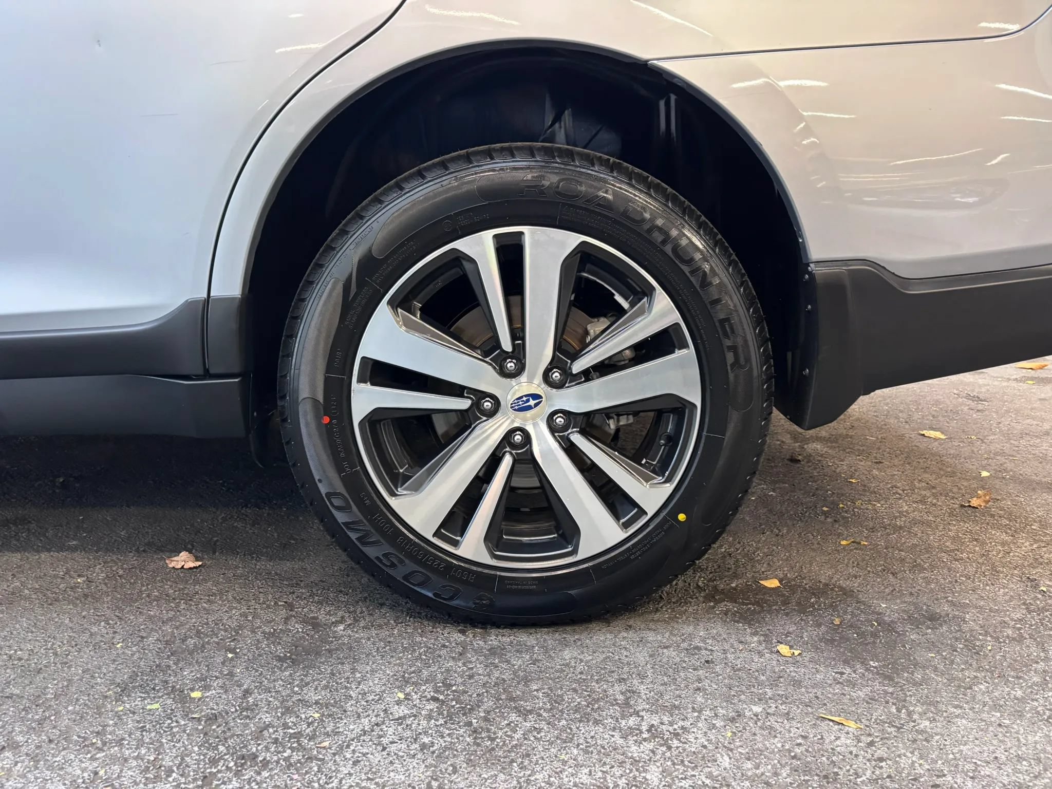 Used 2018 Subaru Outback 2.5i Limited AWD/4WD image 7