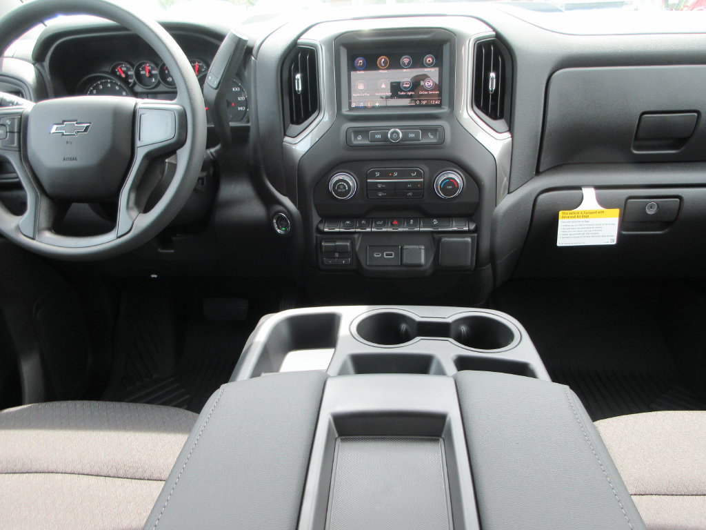 New 2026 Chevrolet Silverado 1500 Custom Trail Boss w/ LPO, Dark Essentials Package AWD/4WD image 18