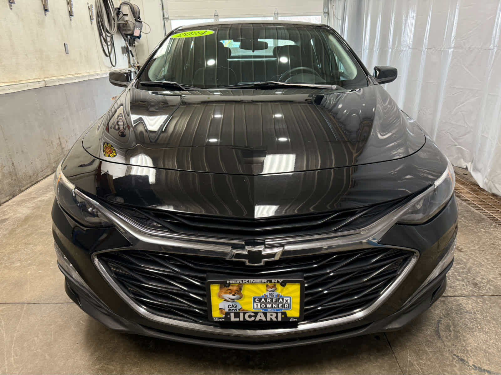 Used 2024 Chevrolet Malibu LT w/ Midnight Edition FWD image 2