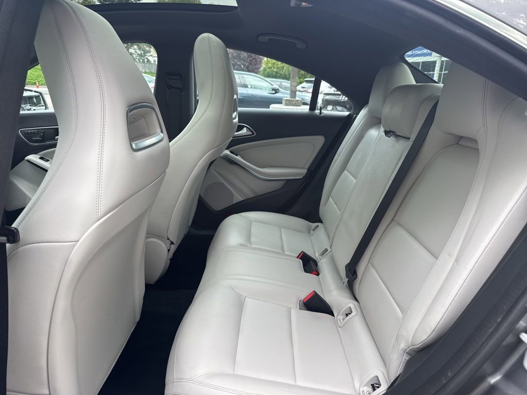 Used 2014 Mercedes-Benz CLA 250 4MATIC image 26