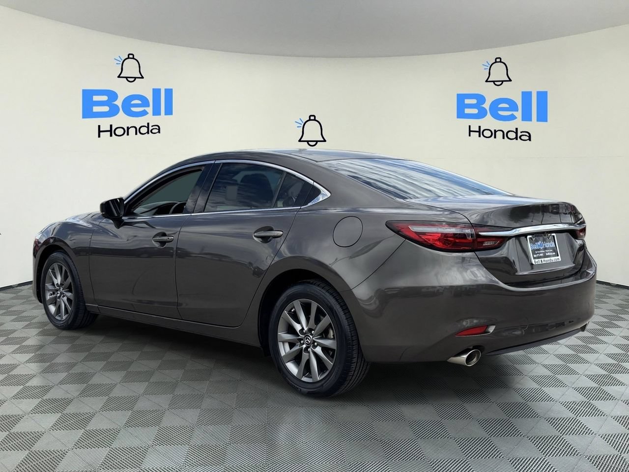 Used 2018 MAZDA MAZDA6 Sport w/ I-ACTIVSENSE Package FWD image 3