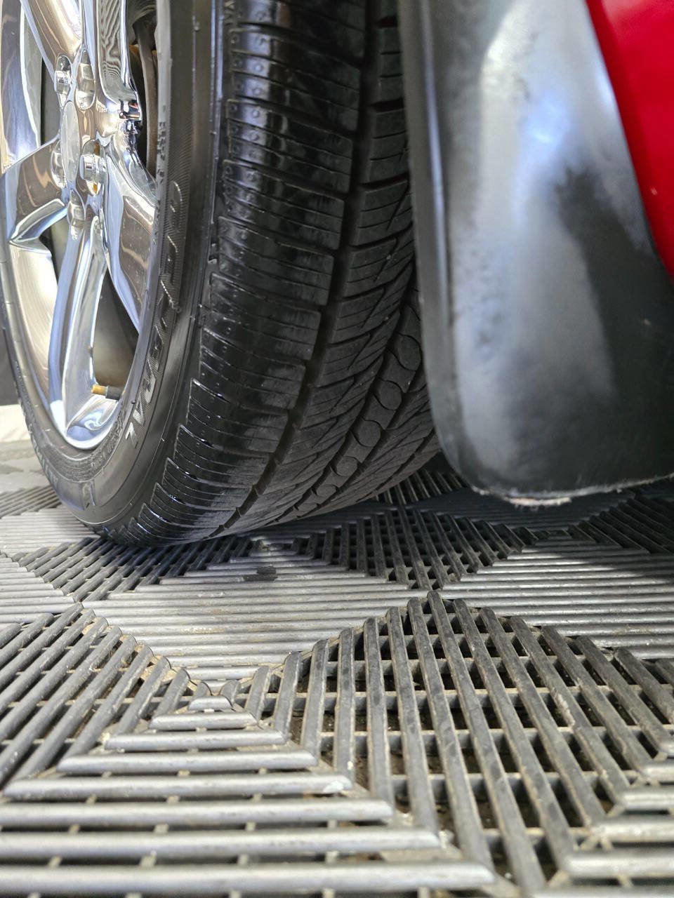Used 2007 Pontiac Solstice GXP image 29
