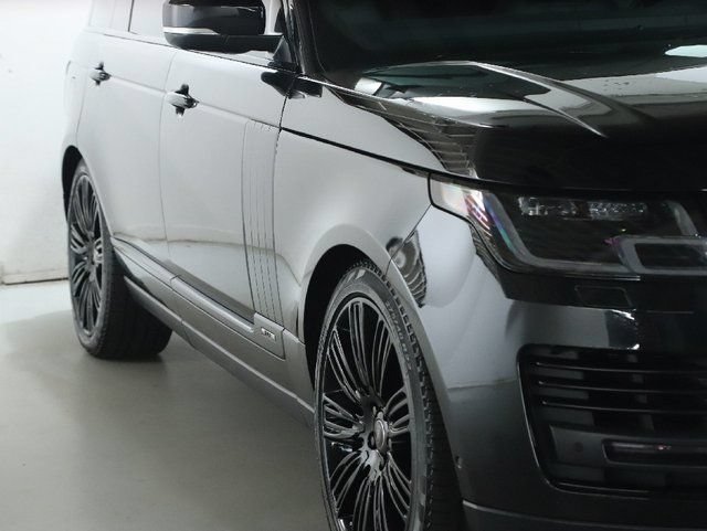 Used 2019 Land Rover Range Rover Long Wheelbase Supercharged AWD/4WD image 12