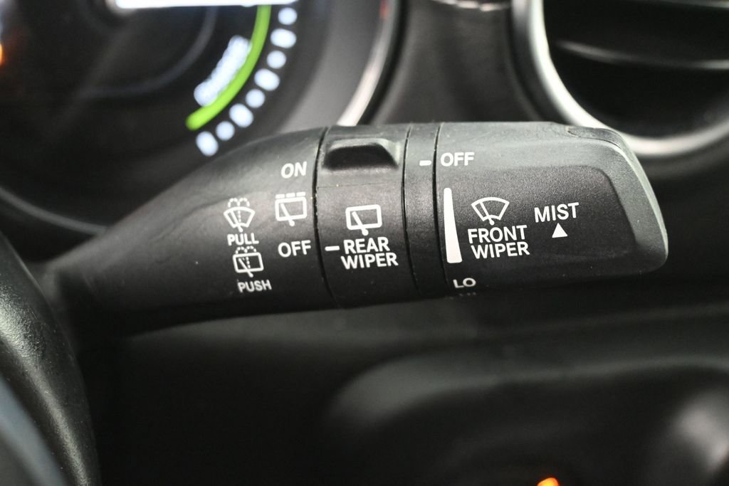 Used 2023 Jeep Wrangler Unlimited Sahara w/ Cold Weather Group AWD/4WD image 18