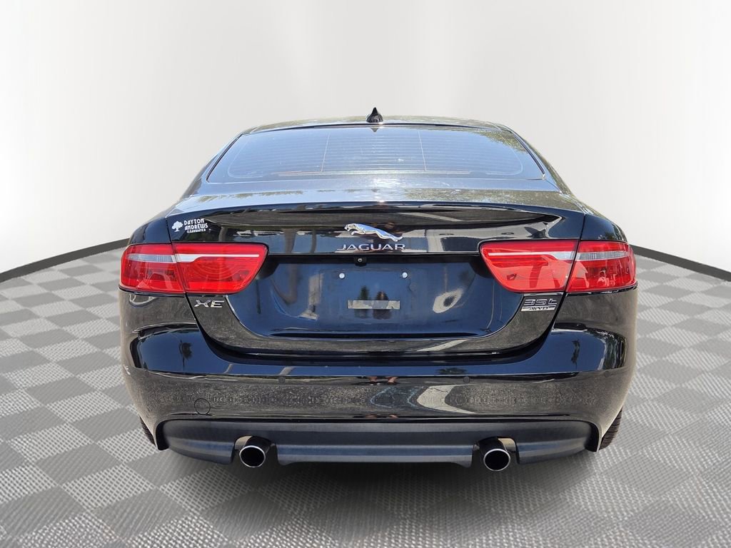 Used 2017 Jaguar XE Premium image 5