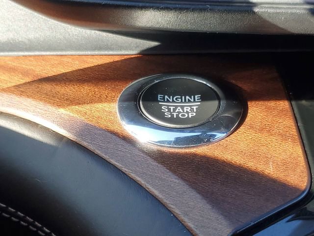 Used 2022 Ford Explorer King Ranch w/ Technology Package image 16