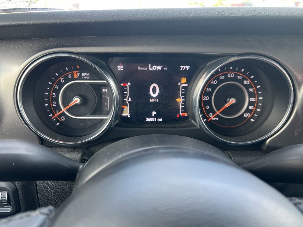 Certified 2023 Jeep Gladiator Sport AWD/4WD image 9