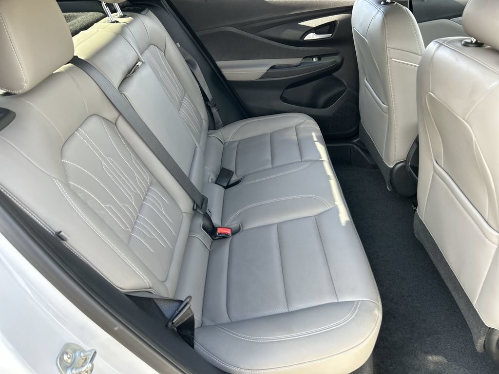 Used 2025 Buick Envista Preferred FWD image 27