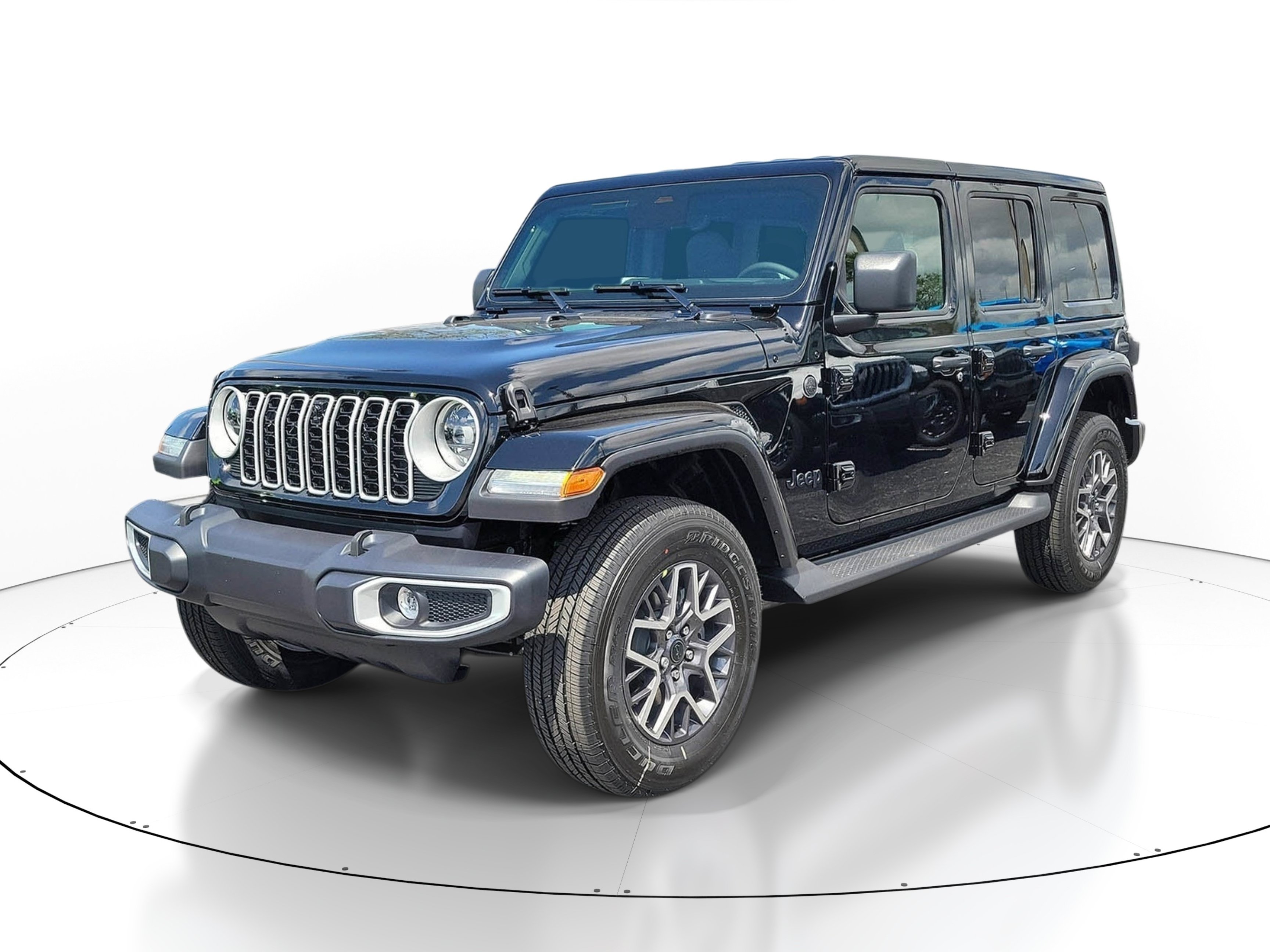 New 2026 Jeep Wrangler Unlimited Sahara AWD/4WD image 2