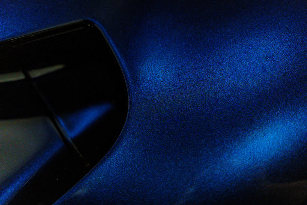 Used 2006 Ford GT RWD image 4