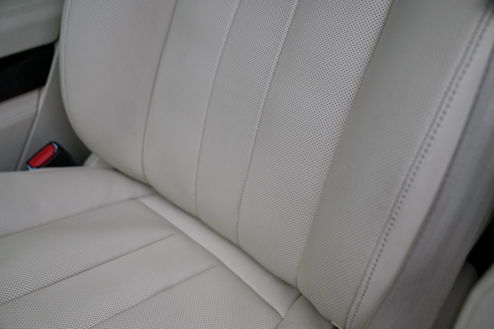 Used 2023 Land Rover Range Rover SE image 23