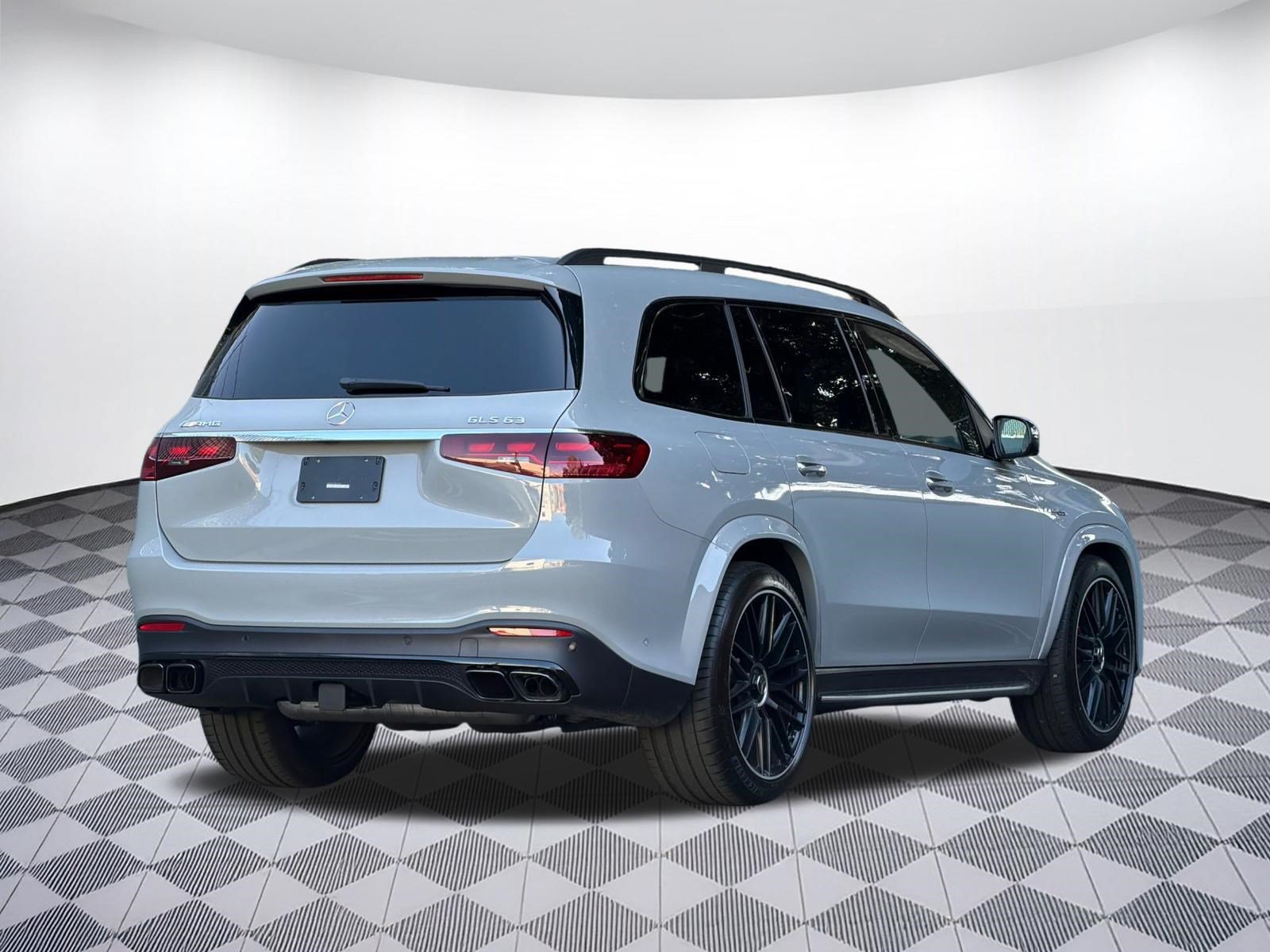Used 2026 Mercedes-Benz GLS 63 AMG 4MATIC image 9