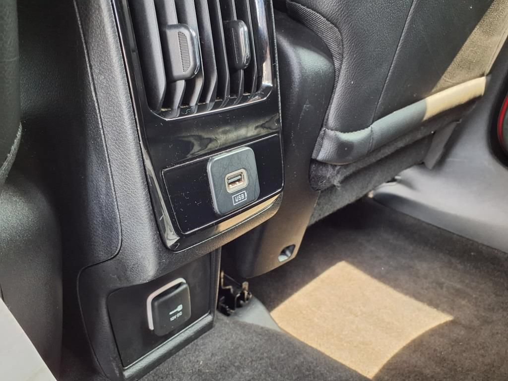 Used 2022 Jeep Compass Limited AWD/4WD image 21