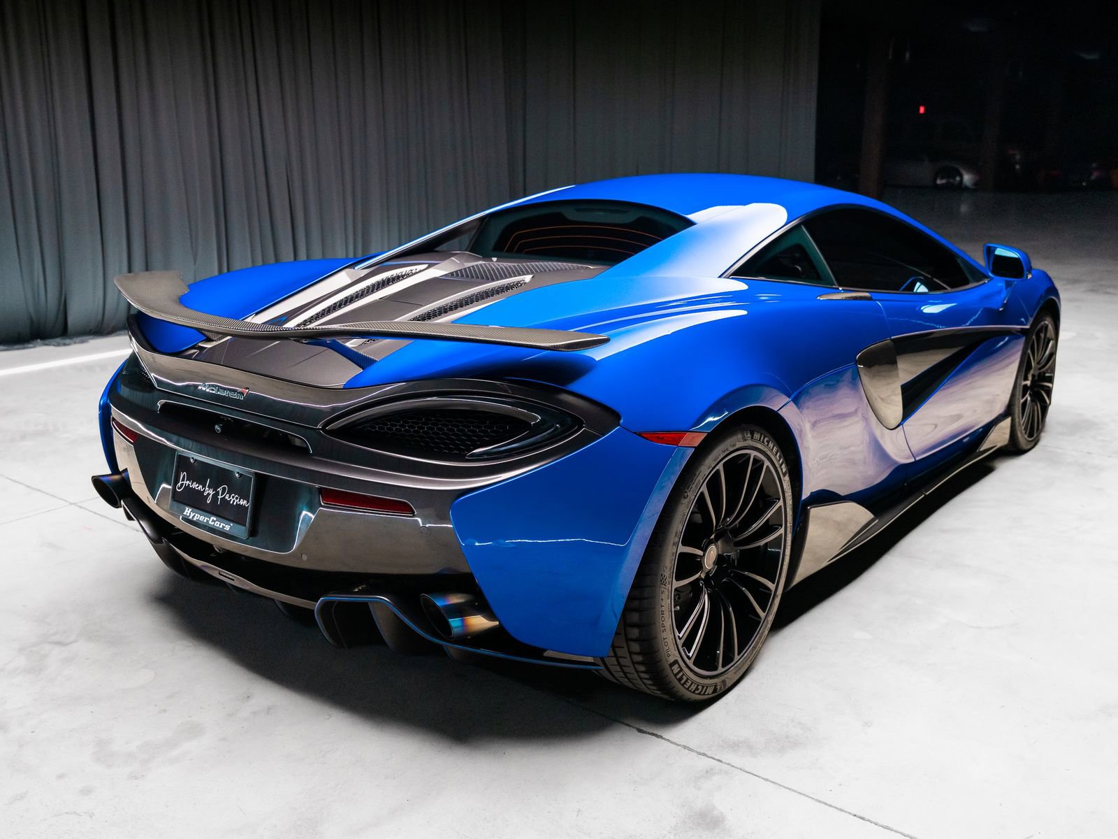 Used 2016 McLaren 570S Coupe RWD image 32
