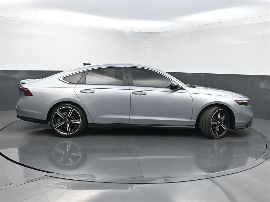 Used 2023 Honda Accord Sport image 39