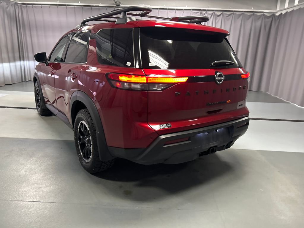 Used 2024 Nissan Pathfinder Rock Creek AWD/4WD image 5