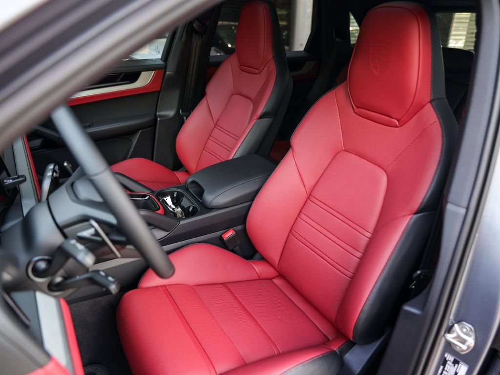 New 2026 Porsche Cayenne AWD/4WD image 5
