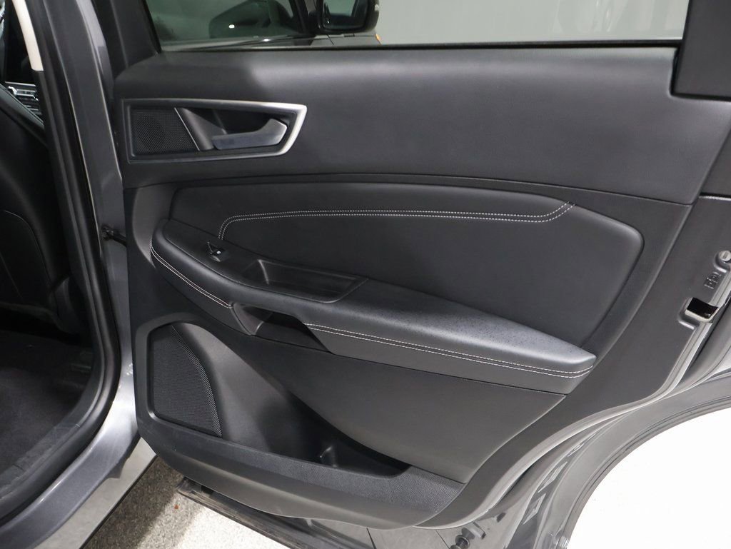 Used 2024 Ford Edge Titanium image 24
