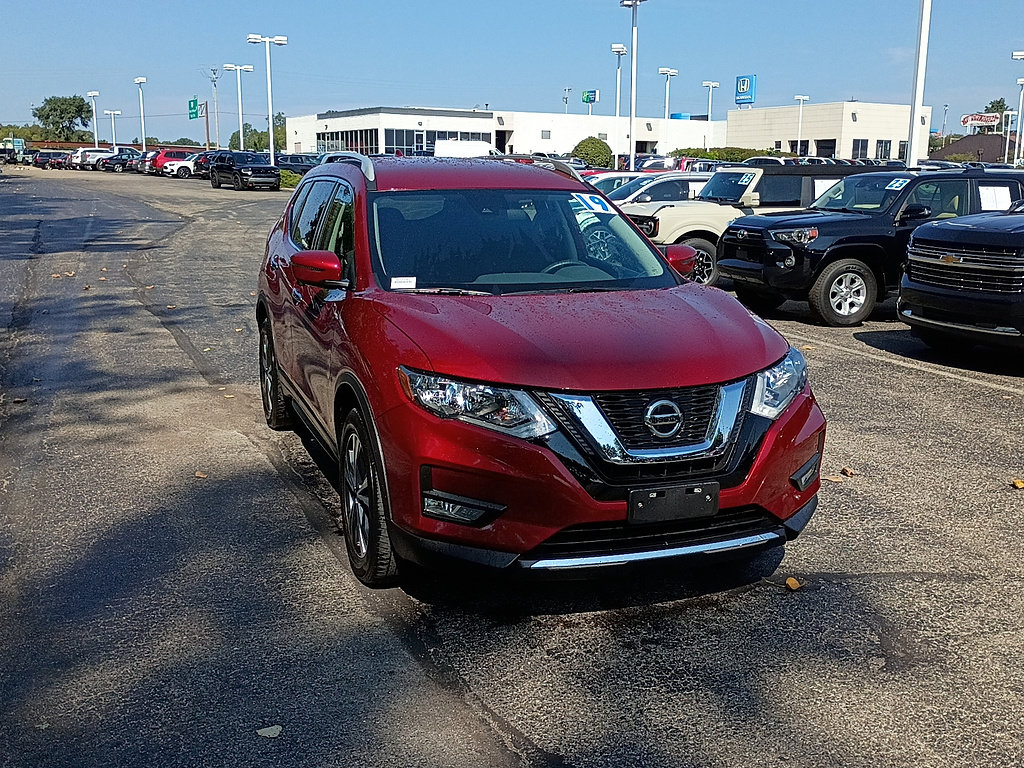 Used 2019 Nissan Rogue SV w/ Premium Package AWD/4WD image 1