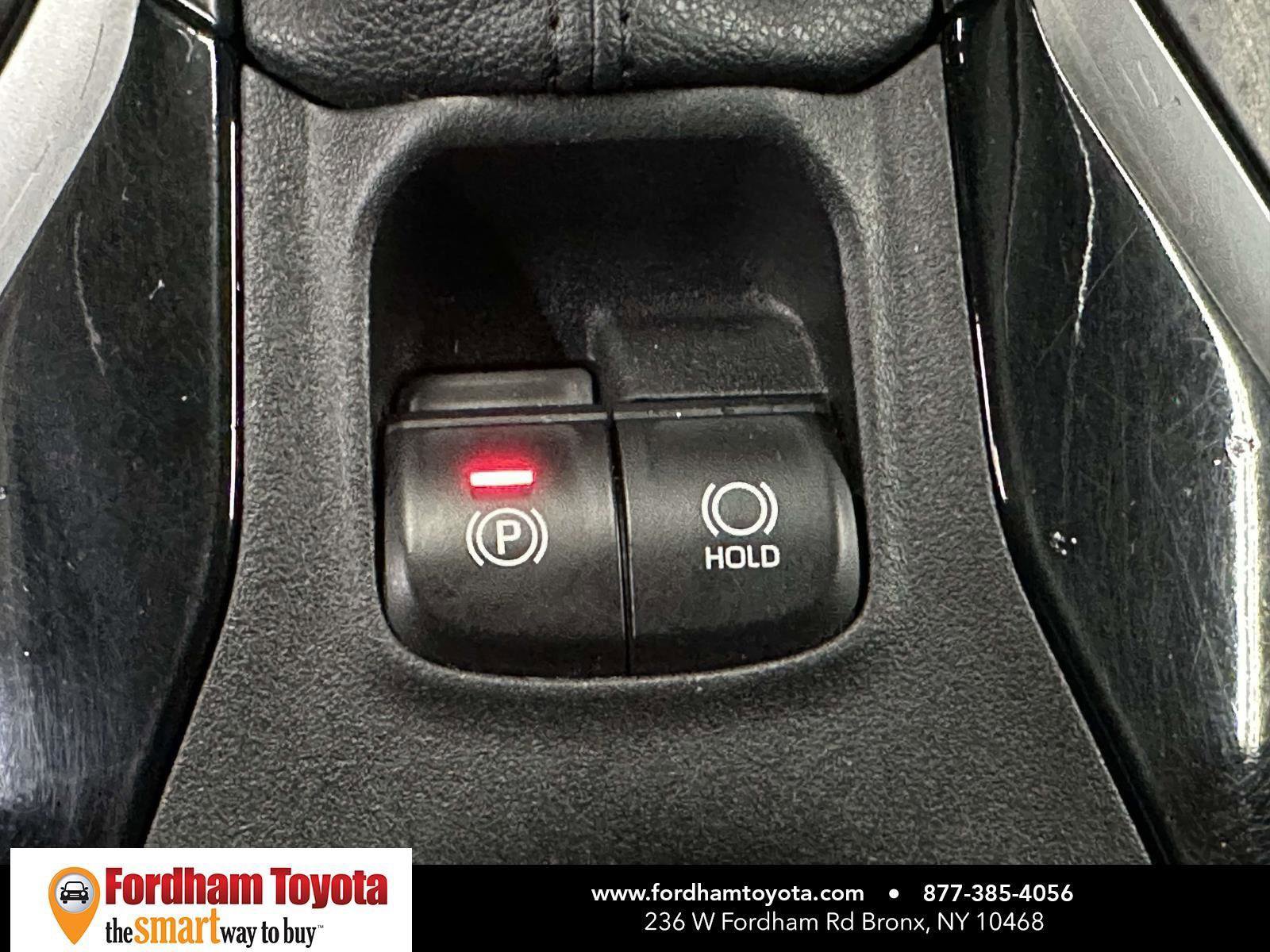 Certified 2022 Toyota Corolla SE FWD image 24