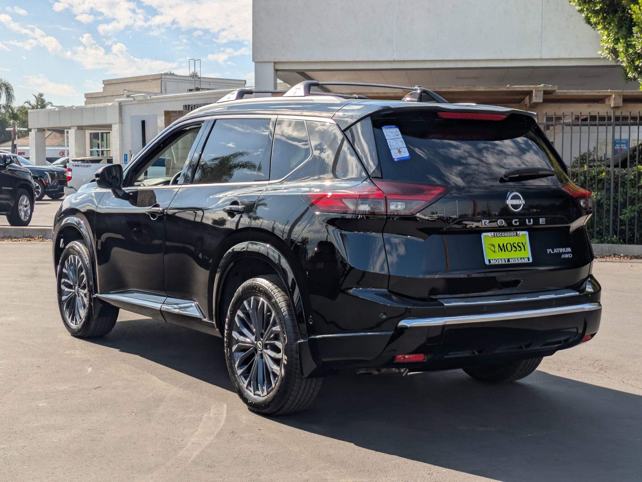 New 2026 Nissan Rogue Platinum image 7