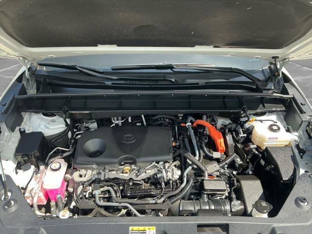Certified 2025 Toyota Highlander Platinum AWD/4WD image 19