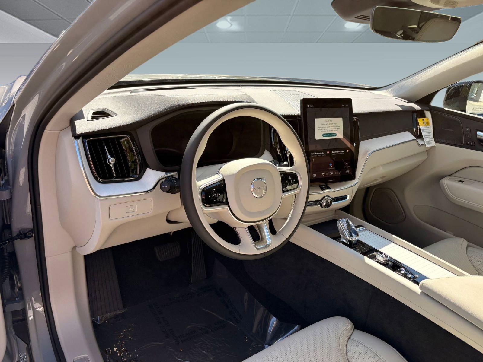 New 2026 Volvo XC60 B5 Ultra w/ Climate Package image 4