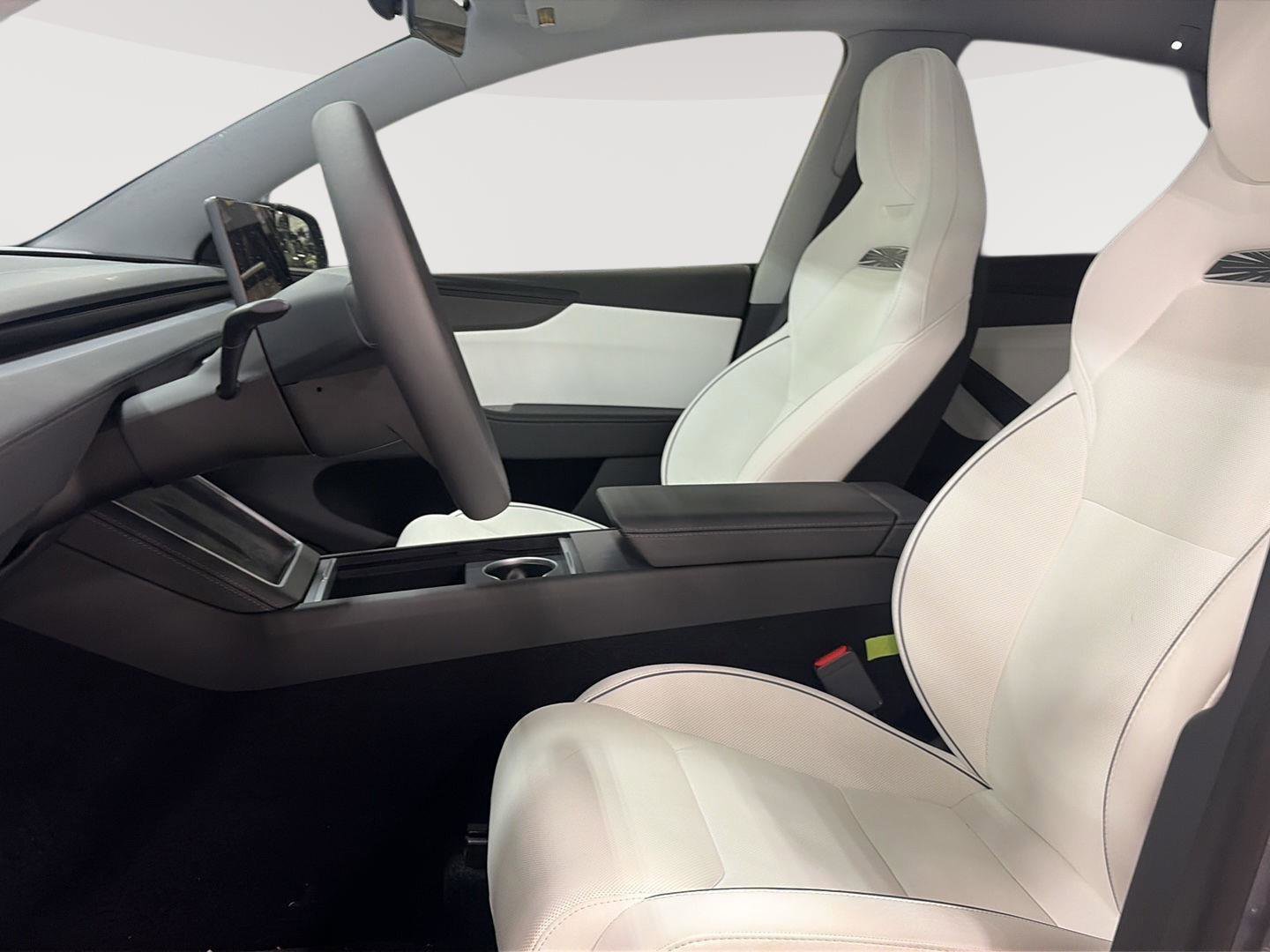 Used 2026 Tesla Model Y Performance image 3