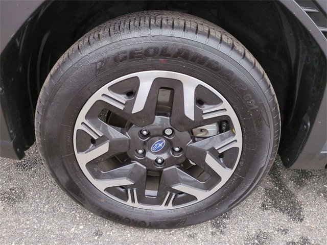 Used 2025 Subaru Forester Premium w/ Convenience Package #1 image 11