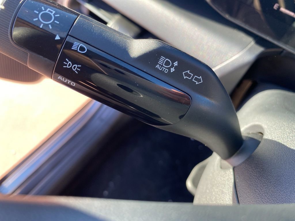 Certified 2025 Kia K4 FWD image 27