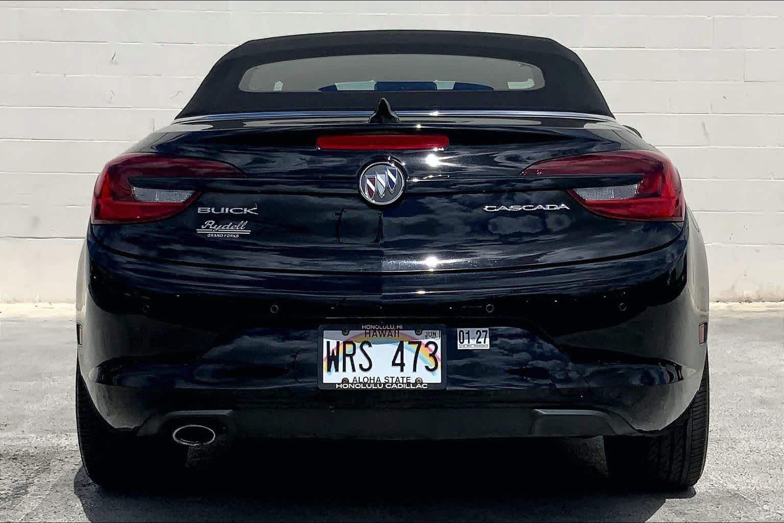 Used 2018 Buick Cascada Sport Touring w/ Dark Effects Package FWD image 5