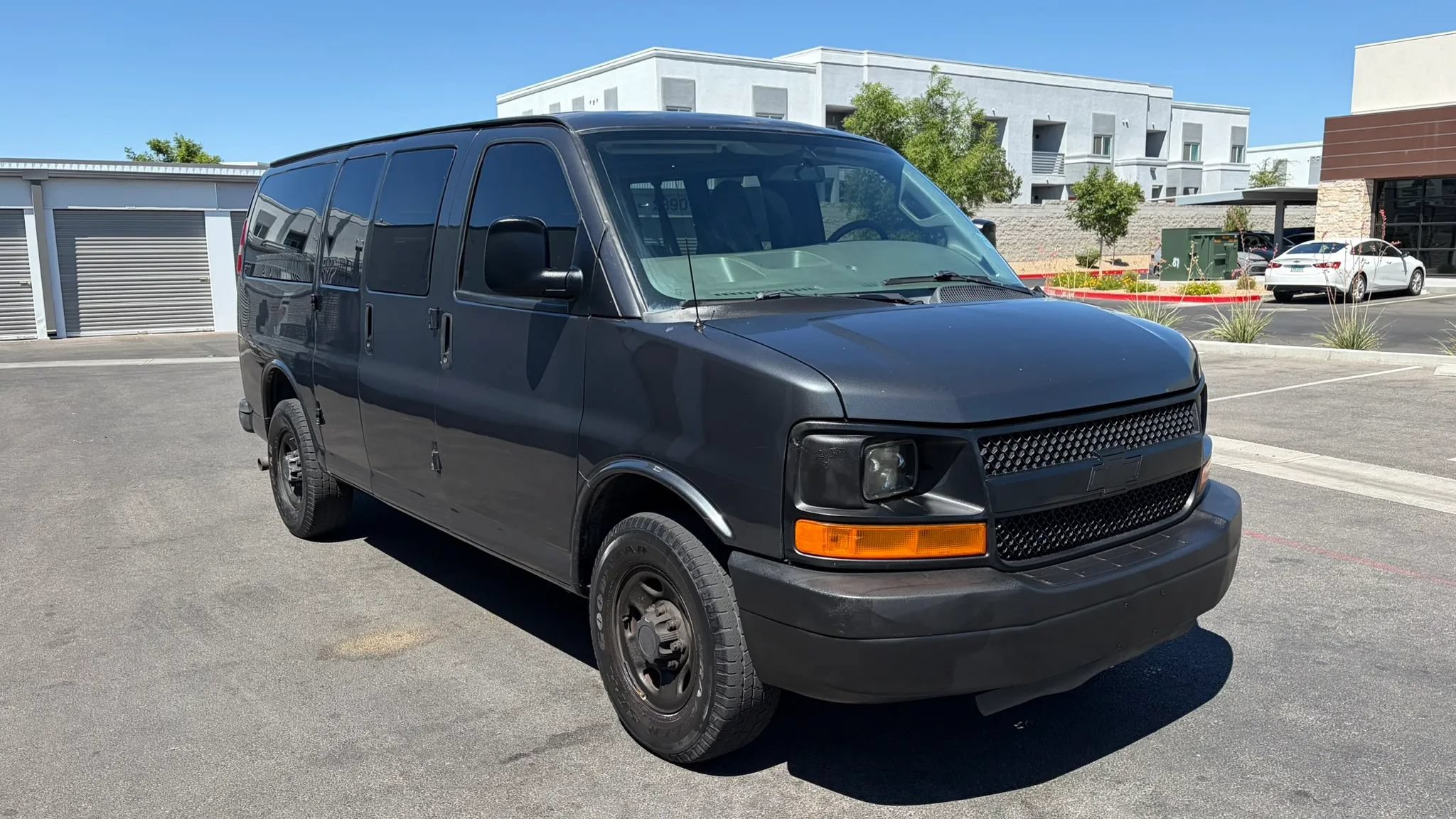 Used 2016 Chevrolet Express 2500 LS RWD image 7