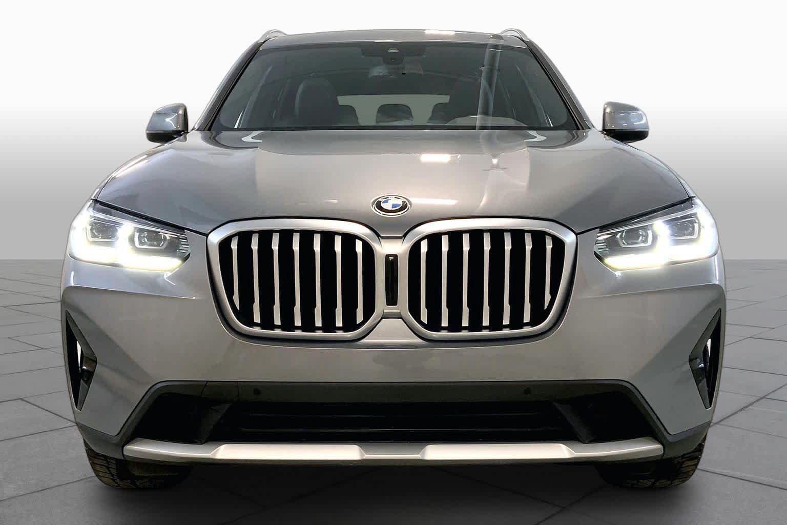 Used 2023 BMW X3 xDrive30i w/ Convenience Package w/ZPA AWD/4WD image 3