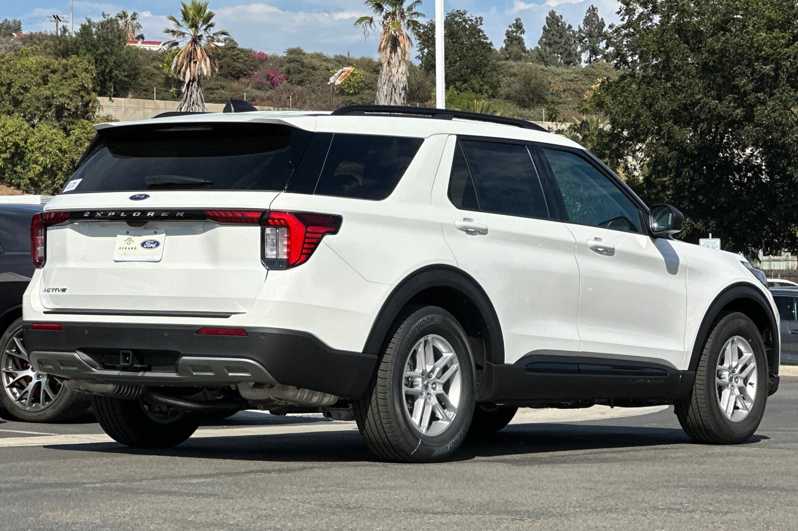 New 2026 Ford Explorer Active w/ Active Comfort Package RWD image 3