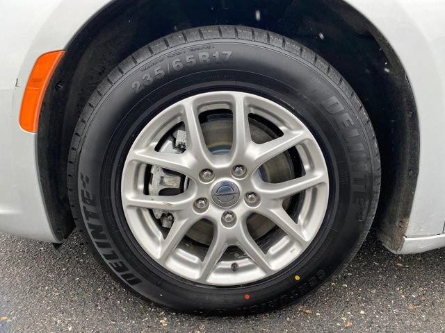 Used 2024 Chrysler Pacifica Touring-L FWD image 21