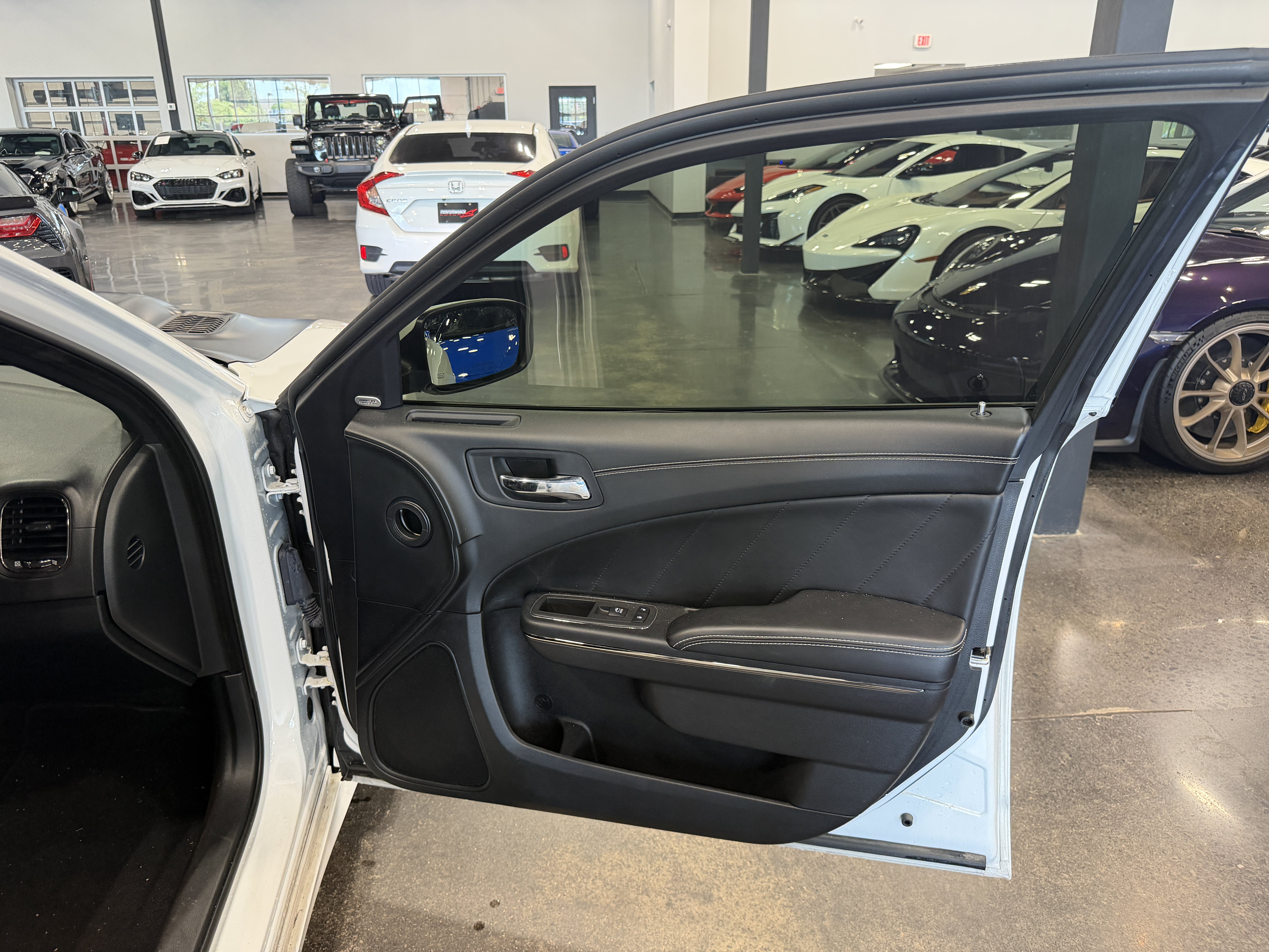 Used 2021 Dodge Charger SRT Hellcat RWD image 14
