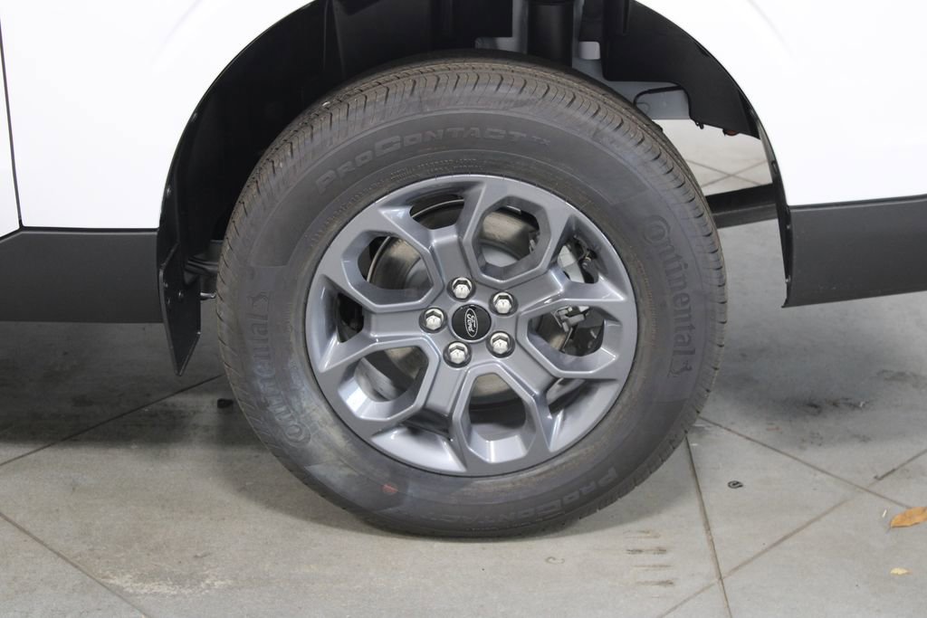 New 2025 Ford Maverick XLT w/ Equipment Group 301A image 17