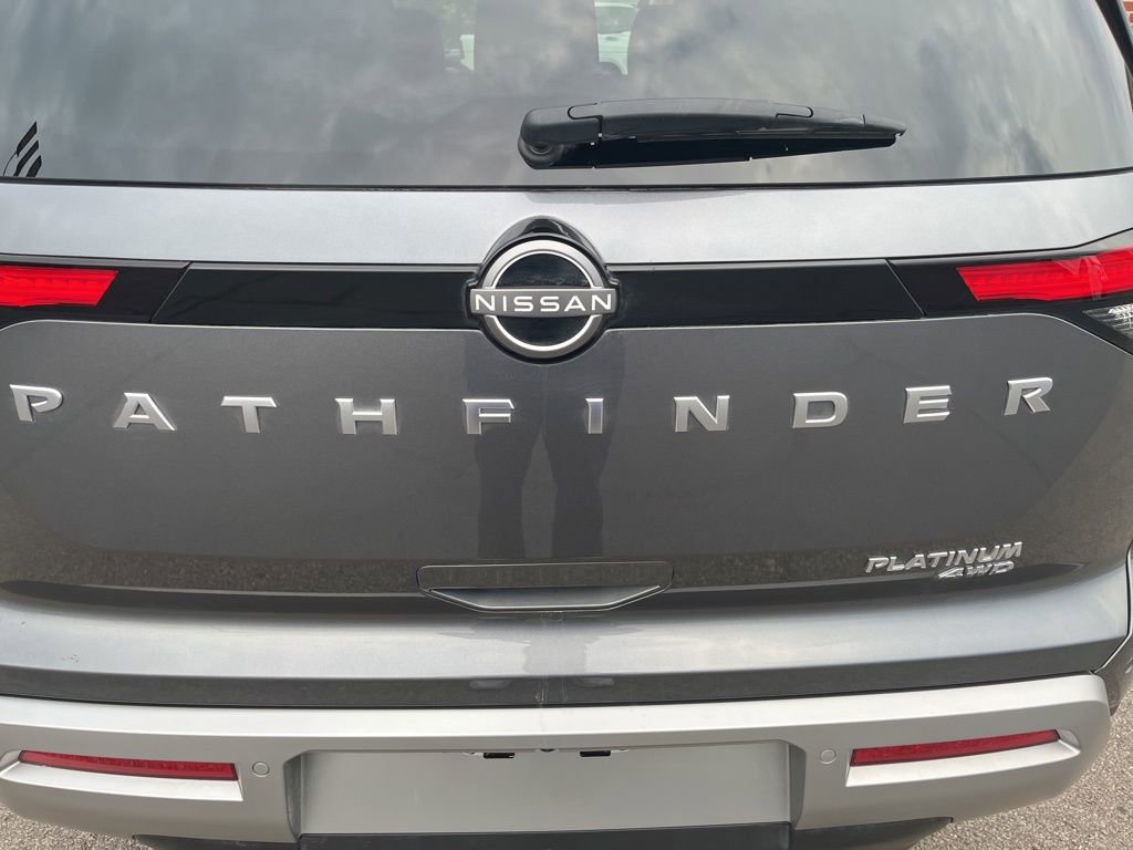 Used 2025 Nissan Pathfinder Platinum w/ Cargo Package image 42