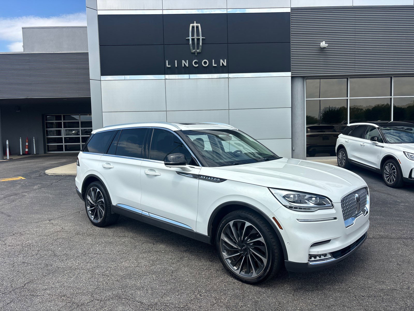 Used 2020 Lincoln Aviator Reserve w/ Equipment Group 202A