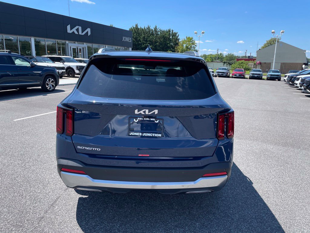 New 2026 Kia Sorento S w/ S Panoramic Sunroof Package FWD image 6