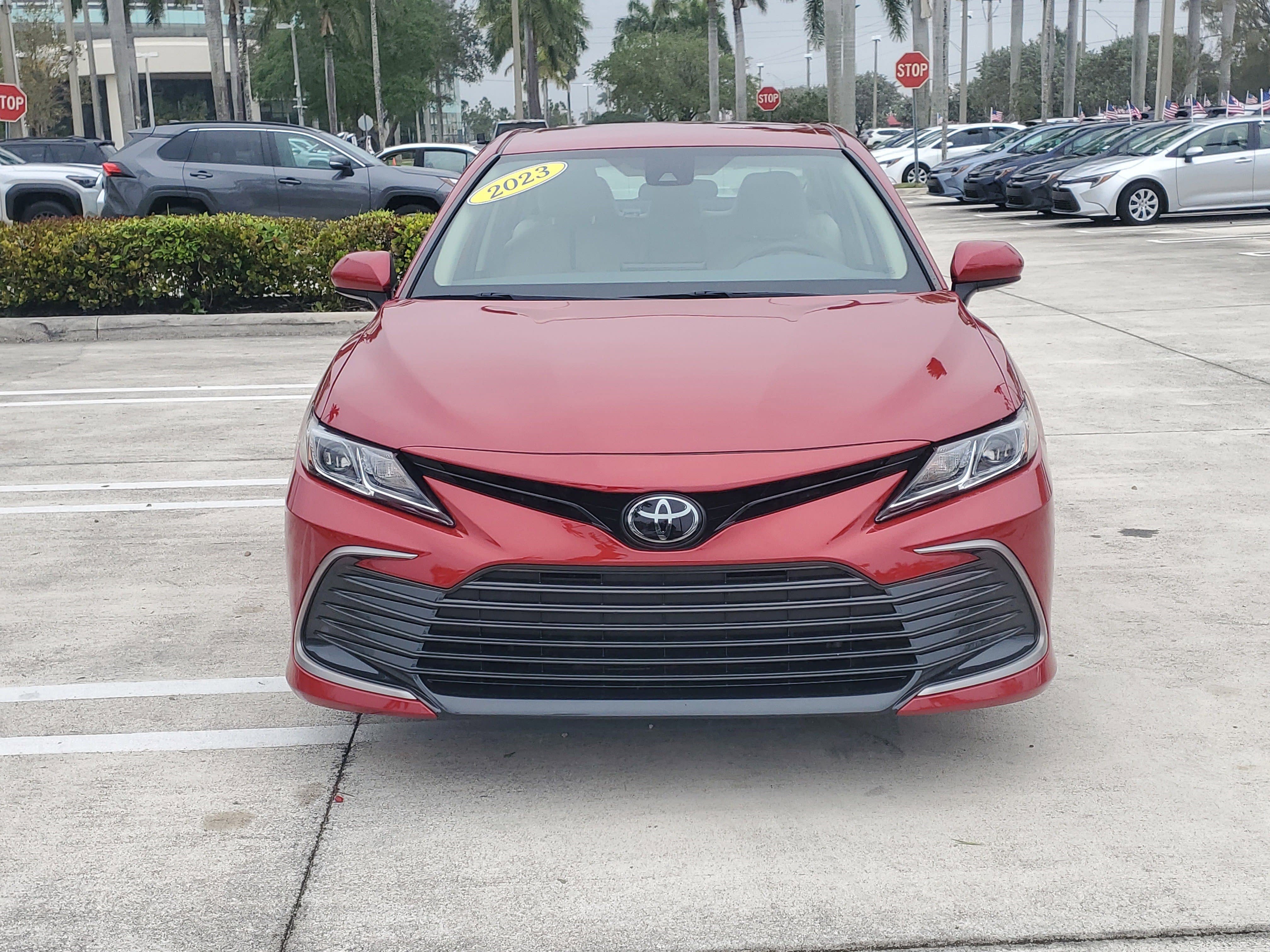 Used 2023 Toyota Camry LE image 8