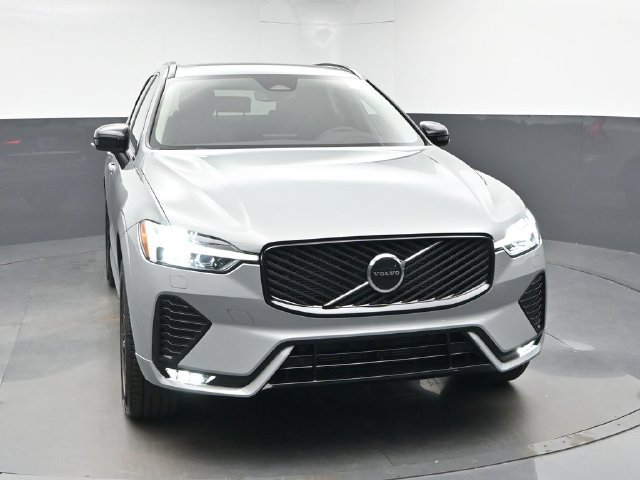 New 2027 Volvo XC60 B5 Core AWD/4WD image 2
