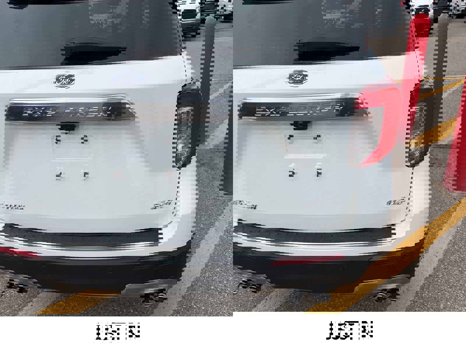 Used 2022 Ford Explorer Platinum w/ Equipment Group 601A image 13