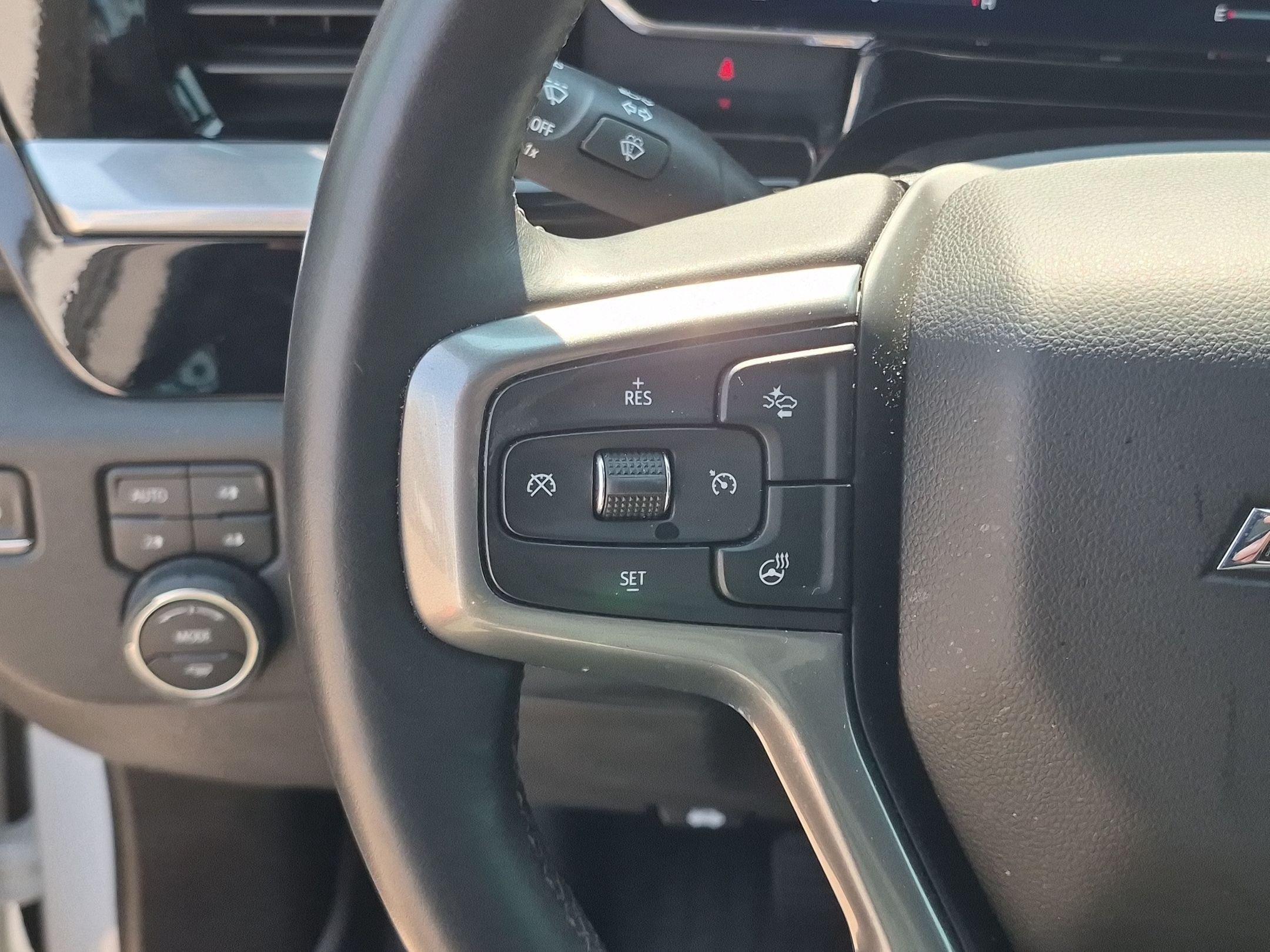 Used 2022 Chevrolet Silverado 1500 RST AWD/4WD image 17