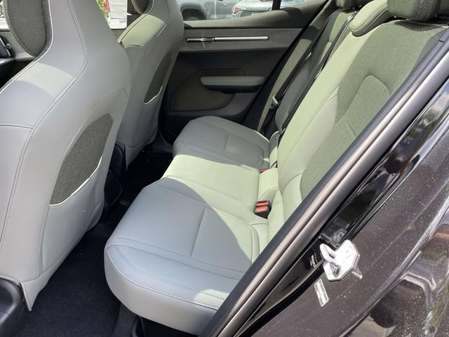 New 2026 Volvo EX30 Plus w/ Climate Package RWD image 17