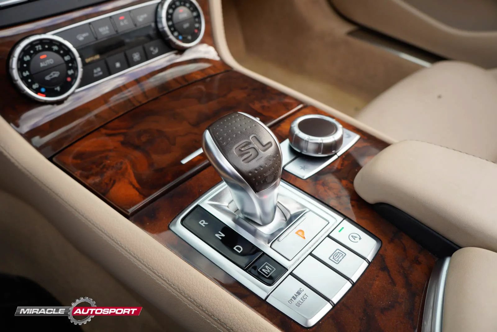 Used 2017 Mercedes-Benz SL 550 image 40