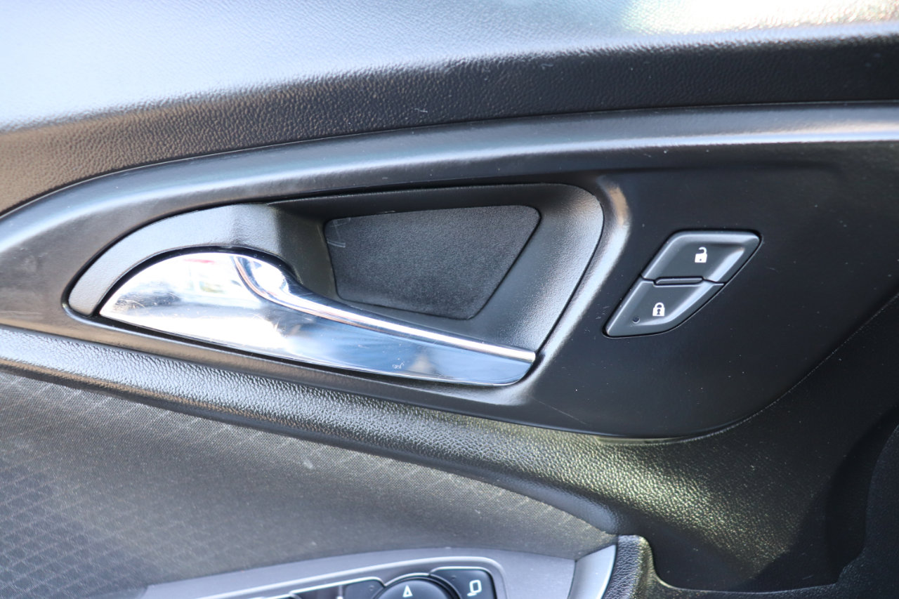 Used 2024 Chevrolet Malibu LT image 44