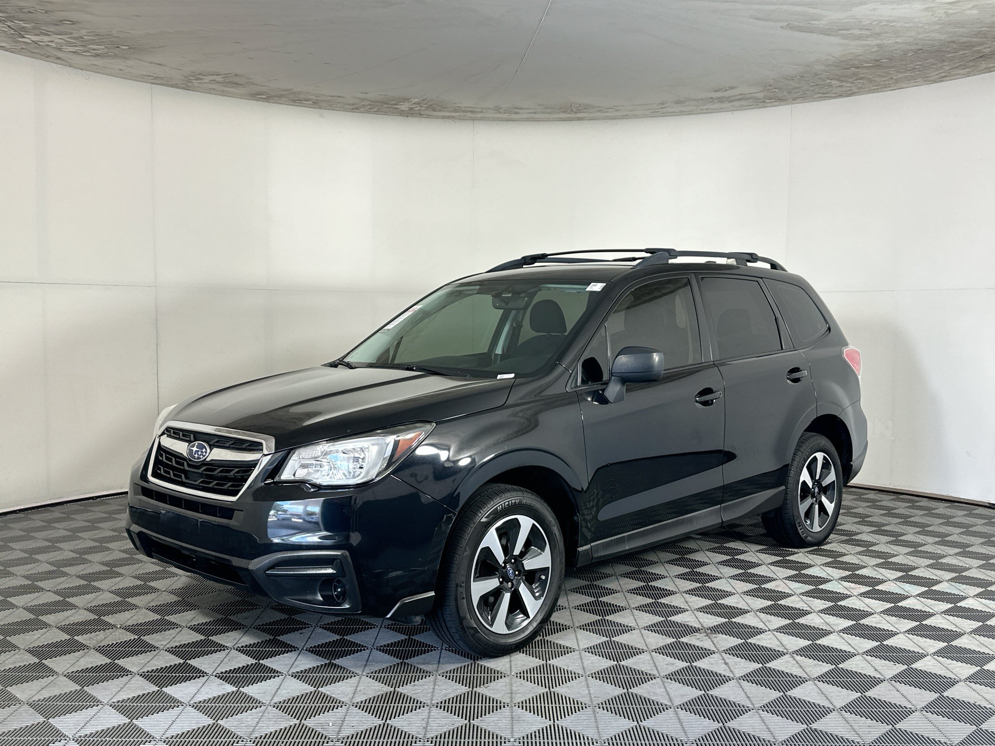 Used 2018 Subaru Forester 2.5i w/ Alloy Wheel Package AWD/4WD image 7